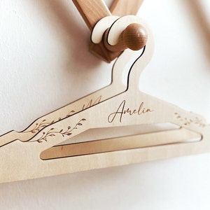 Cintre personnalisé pour bébé, cintre personnalisé pour enfant, cintre pour chambre d'enfant, accessoires de décoration d'intérieur, accessoires de bricolage personnalisés