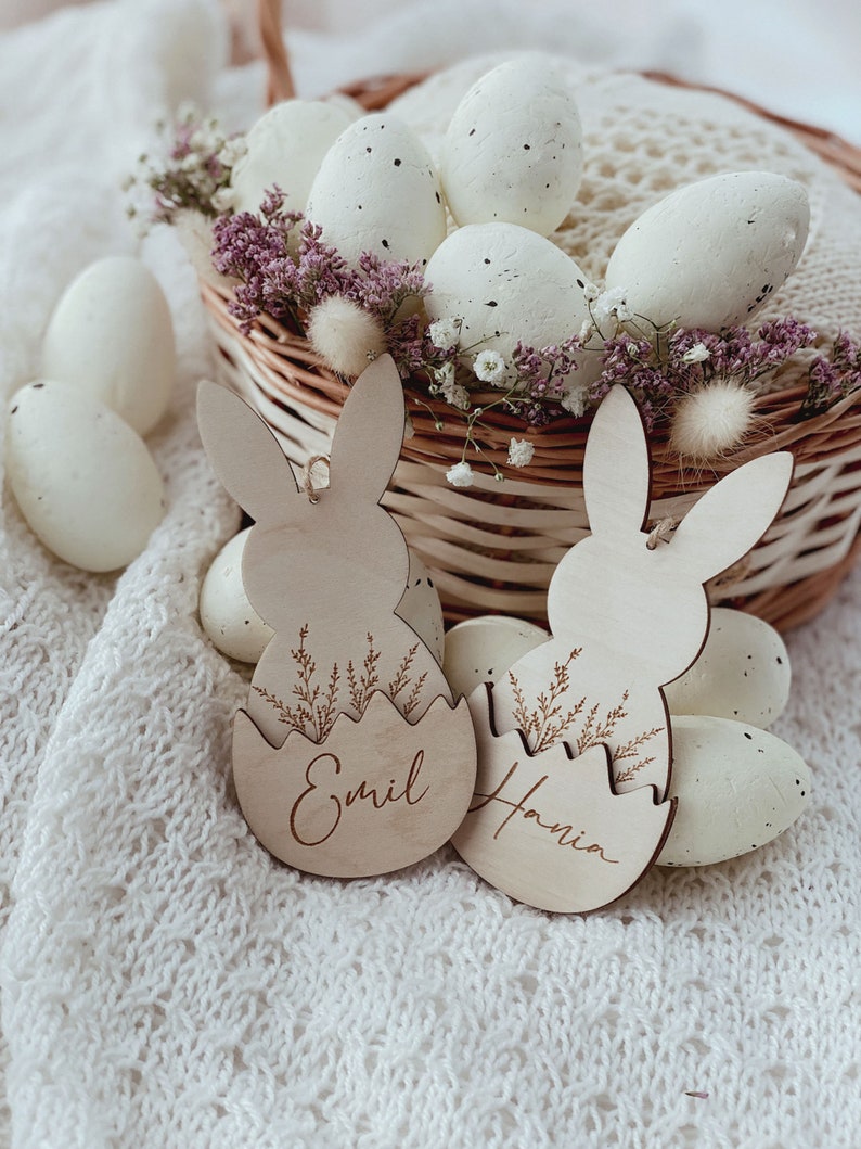 Personalisierter Osterhase mit Namen, Korbdekoration aus Holz, individuelle Geschenkidee, Osteranhänger, Osterhase Personalisiert, Ostergeschenk Bild 5