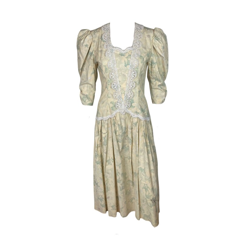 Vintage pale yellow Gunne Sax prairie shops dress