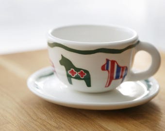 Shannon's Hand-Painted Hong Kong Milk Tea Cup and Saucer Set – Merry-Go-Round SH00267