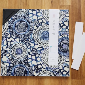Kadotojicho Japanese-style Notebook ~ Kikukarakusa Black