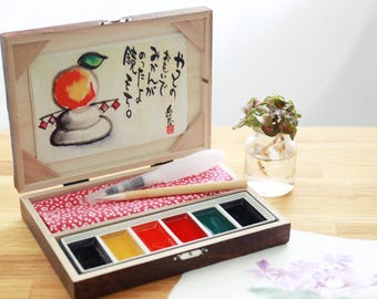 Traditional Japanese Watercolor Travel Set with Paulownia Wood Case – Only 1 Left!