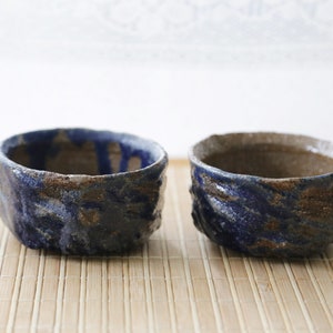 Japanische Teetasse ~ Black Mountain SH00247
