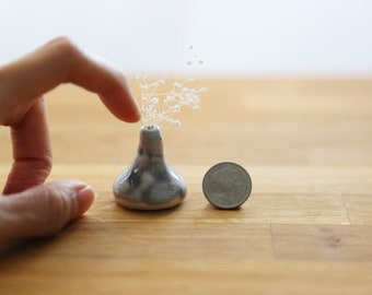 Shannon's Mini Wheel-thrown Pottery ~ Mini Vase SH00131