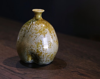 Moss Stone – Earth-Tone Crystalline Masterwork