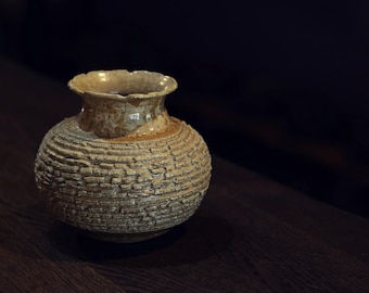 Sahara Crown – Hand-Thrown Expansion Texture Crystalline Vase