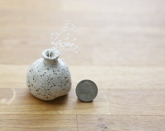 Shannon's Mini Hand-build Pottery ~ Mini Vase SH00134