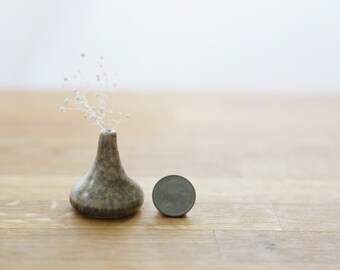 Shannon's Mini Wheel-thrown Pottery ~ Mini Vase SH00128