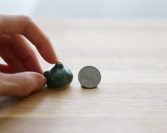 Shannon's Mini Wheel-thrown Pottery ~ Mini Vase SH00078