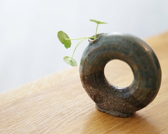 Shannon's Donuts Shape Pottery Vase~ Green Black Mountain SH00154