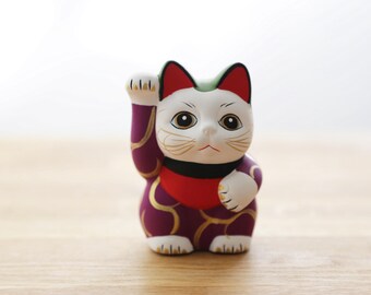 Hand-Painted Japanese Beckoning Cat – Seto Ware with Traditional "Karakusa" Pattern ~ Purple D00094