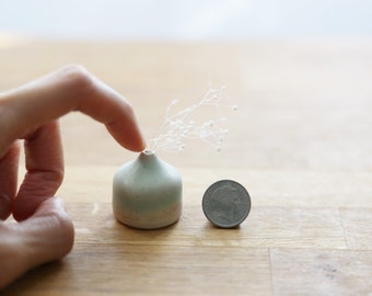 Shannon's Mini Wheel-thrown Pottery ~ Mini Vase SH00124