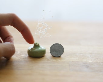 Mini Wheel-thrown Pottery ~ Mini Vase SH00127