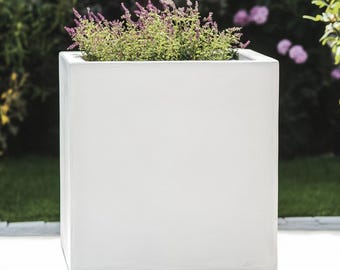 Pair of White Concrete Pots Handmade Cuboid Square Planters 25cm and 30cm for Outdoor Garden Flowers Trees Bushes with drainage holes
