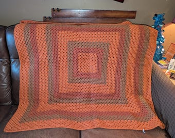 Coperta afgana all'uncinetto arancione e marrone