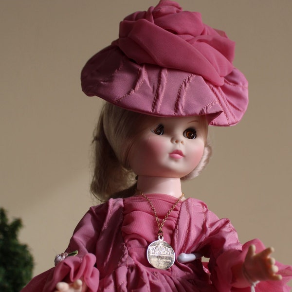 Miss Elsa of Royal Etsy