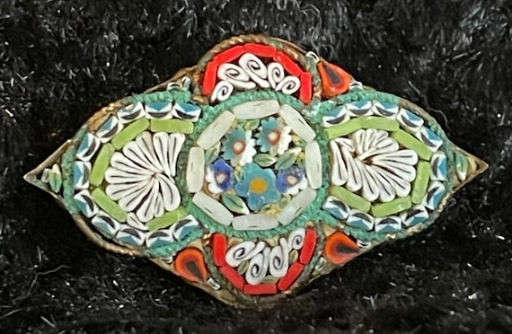 Vintage Italian micromosaic brooch - image 1