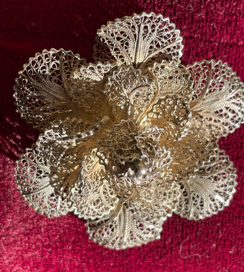 Portuguese 925 Silver Filagree Flower Brooch image 1