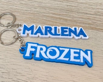 Portachiavi con nome in stile Frozen personalizzato. Un regalo unico per i fan di Frozen. Targhetta con nome per zaino scuola, borsa, ecc...