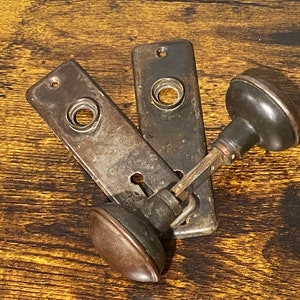 Vintage Door Knob and Door Plate Set, Home Improvement Supplies, Home Accessories