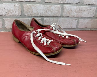 Vintage Red Bowling Shoes, Bowler Shoes, Brunswick Brand Bowling Shoes, Bright Red Shoes, Women's Size 7, Men's Size 5