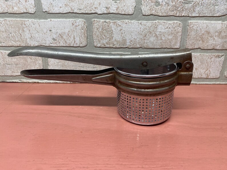 Vintage Potato Ricer Vintage Kitchen Utensil Kitchen Gadget Etsy
