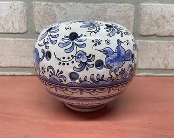 Had painted Pottery, Made in Portugal, Blue and White Pottery, Bud Vase, Small Vase