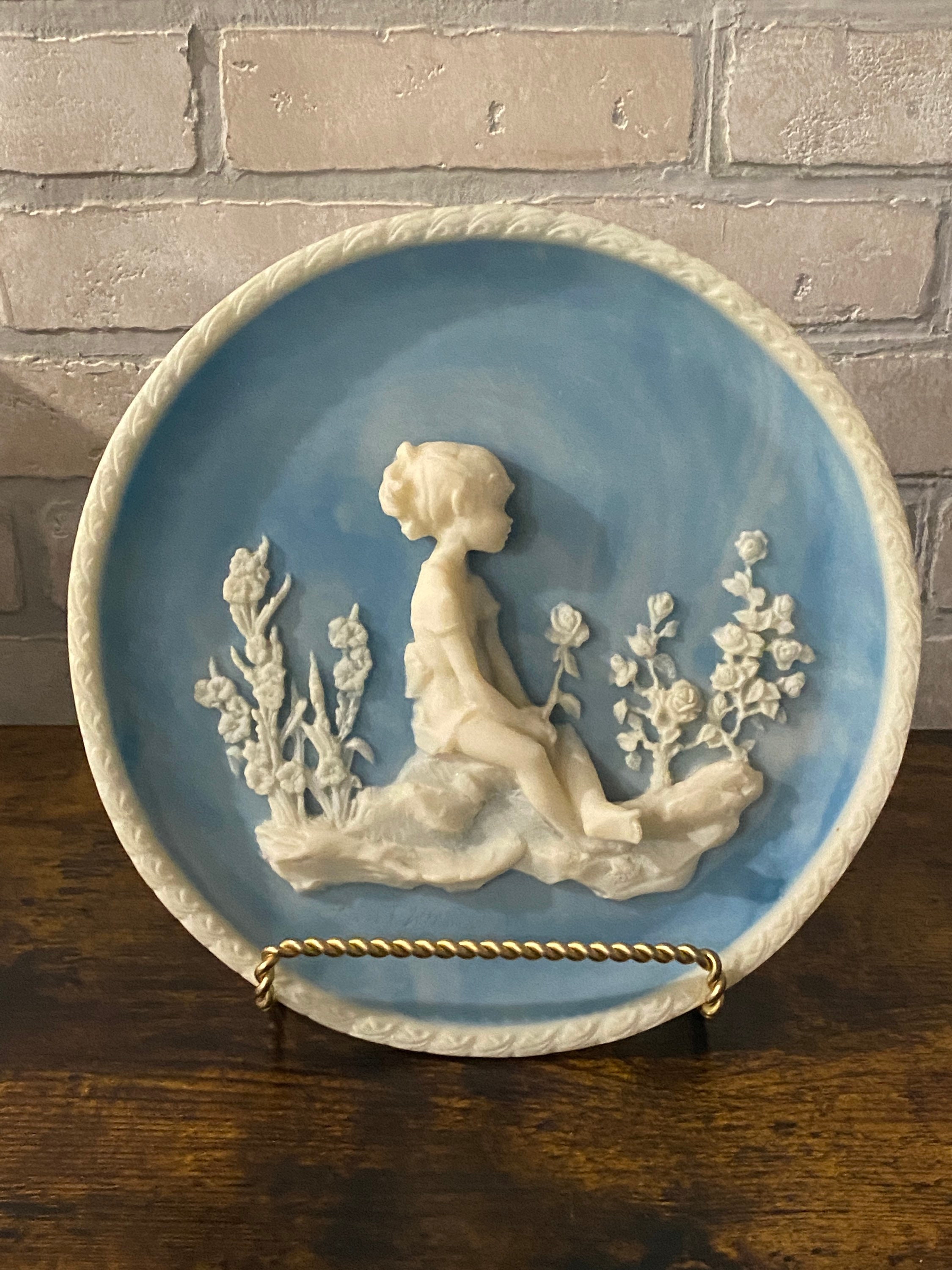 Vintage Avondale Plate, Frances Taylor Williams, 1978, Vintage