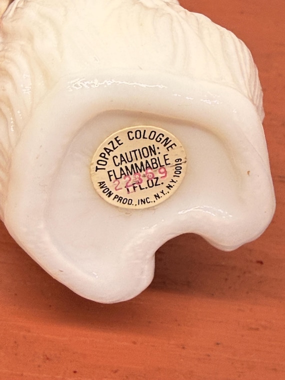 Vintage White Dog Avon Perfume Bottle, Topaze Cologne, Collectible Vintage Avon Bottle, Vintage Home Decor View 4