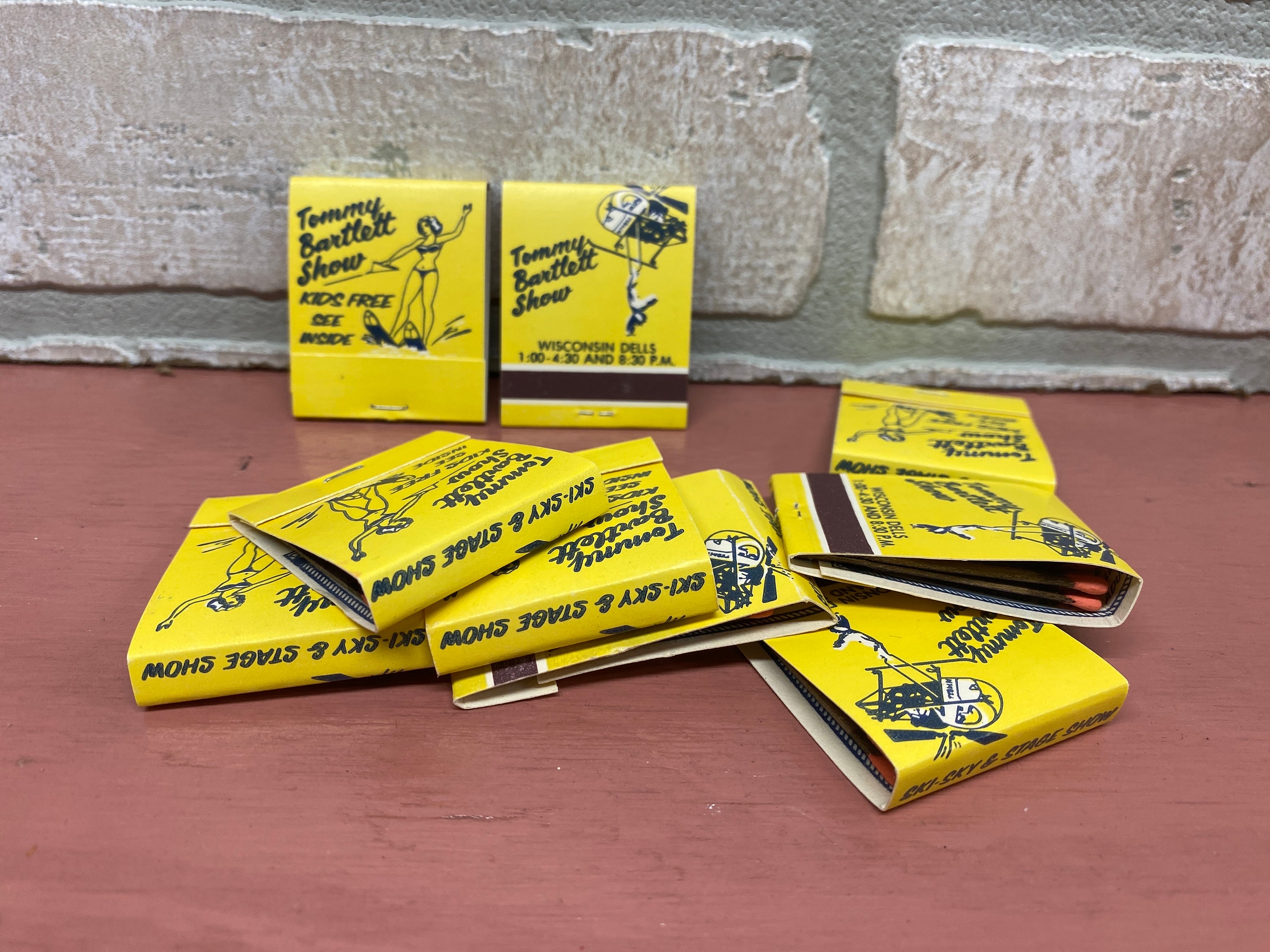 Vintage Wisconsin Dells Tommy Bartlett Show Matchbooks, Vintage Advertisement, Books of Matches, Wisconsin Dells