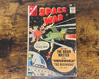 Space War Vintage Comic Book, Graphic Novel, Jan 1963