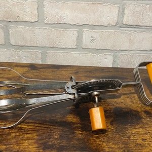 EKCO Speed Beater, Egg Beater, Hand Mixer, Made in USA