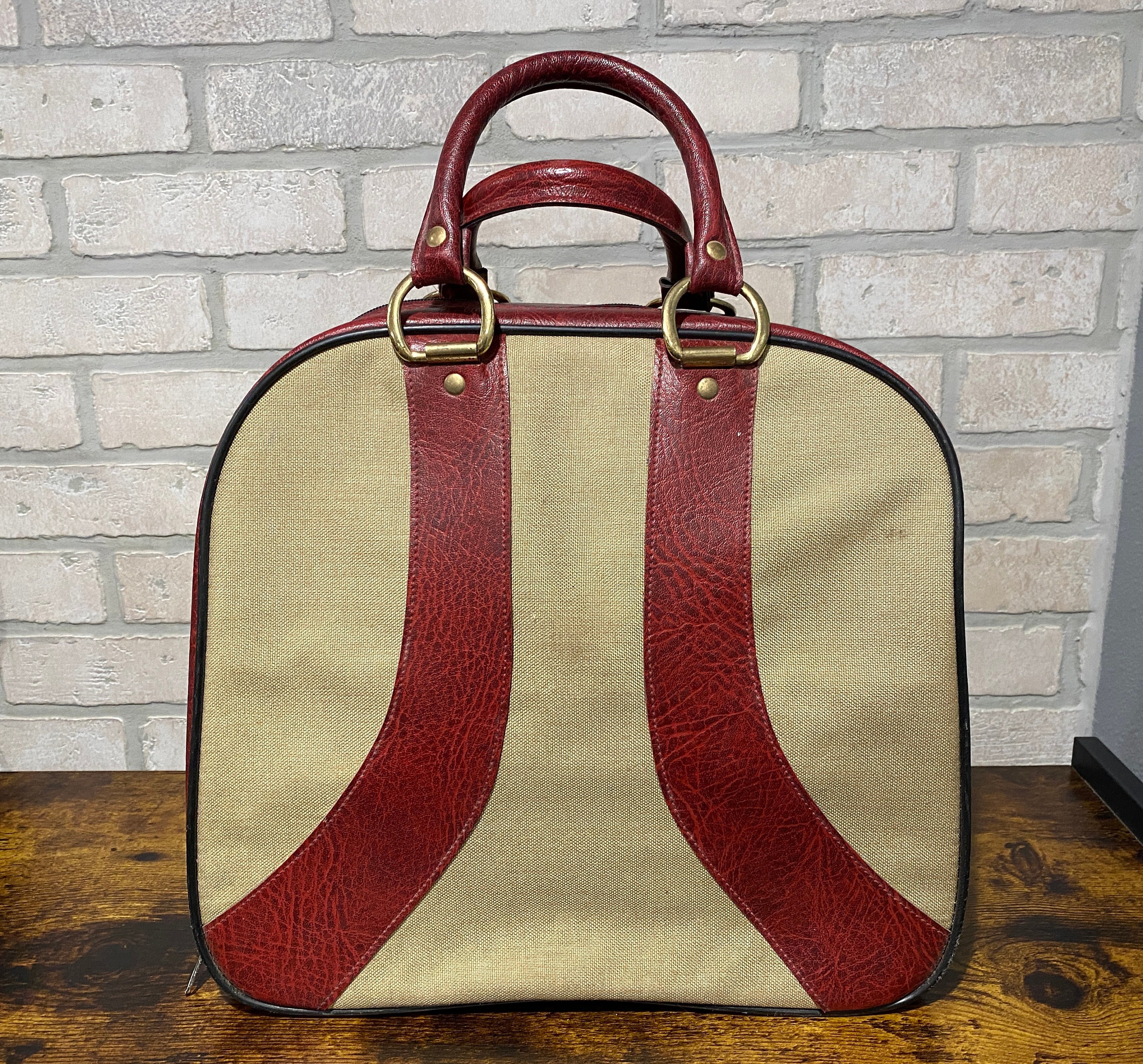 Brunswick, Bags, Vintage Bowling Ball Bag Red Striped Retro Bowlers  Handled Maroon