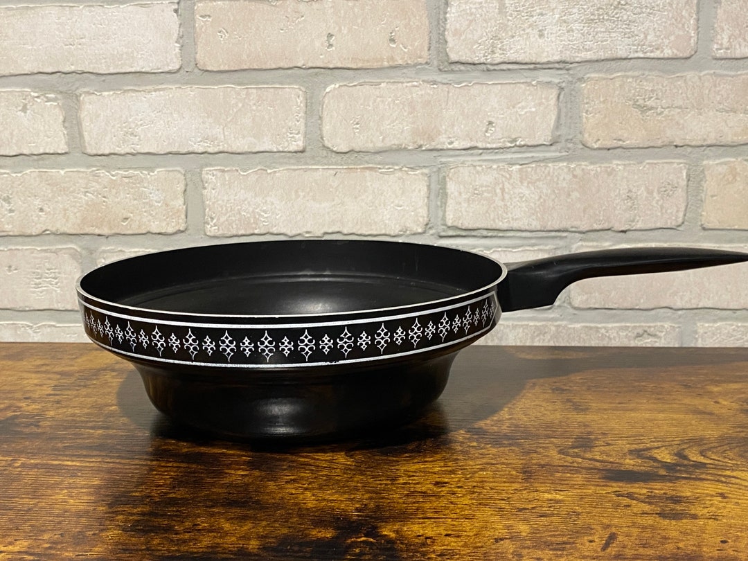 Pattern Long Pan Vintage Black Patterned Cooking Pan, Black Pan, Patterned Cookware ...