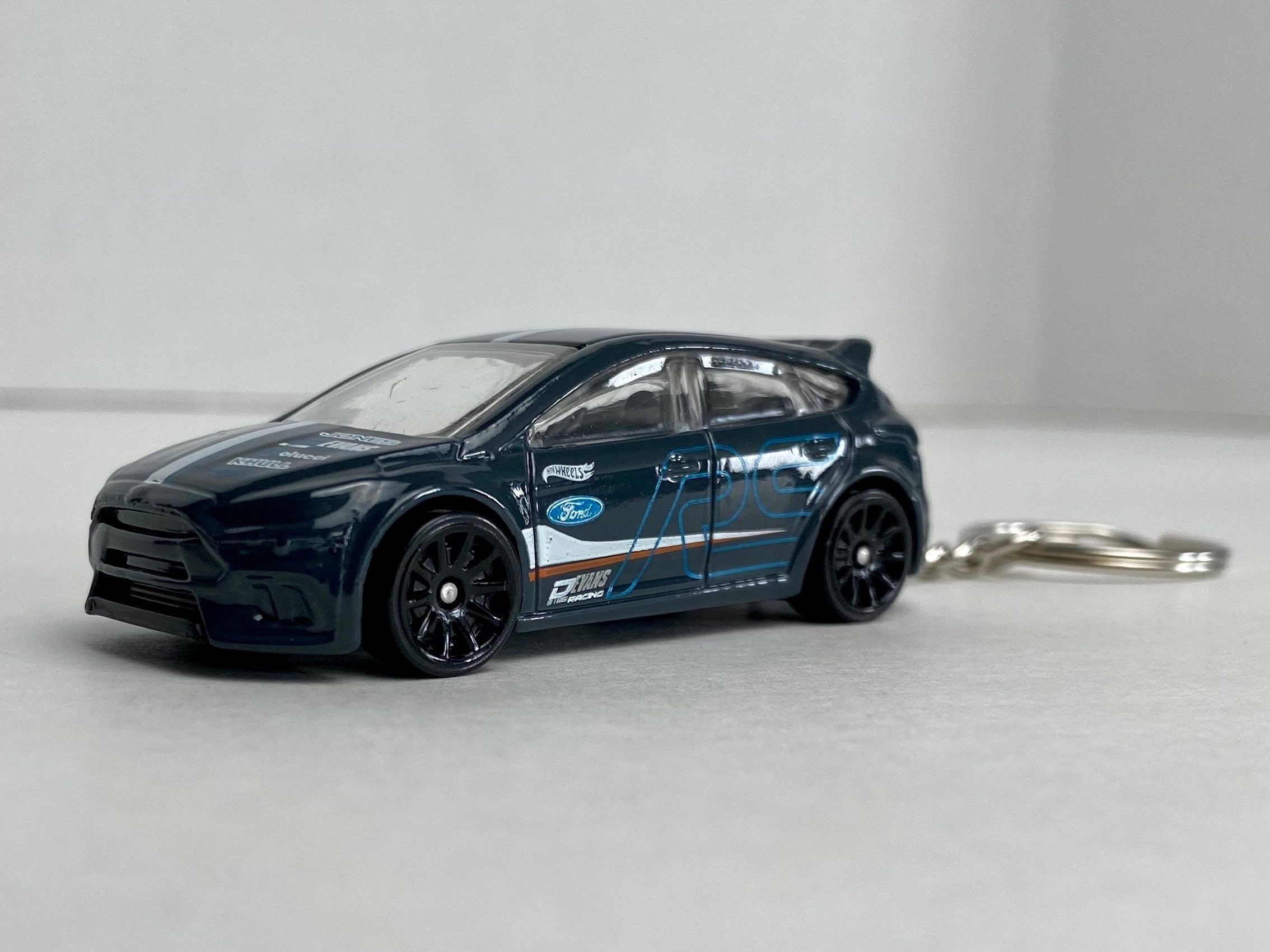 Black Focus Production Sample No Chain Ford Focus RS Style Key Ring Green 