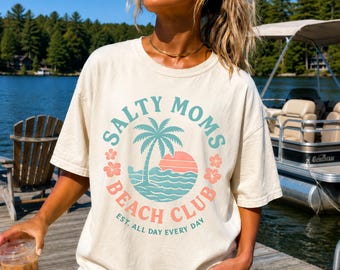 Salty Moms Beach Club PNG, Strand Mom Shirt Design, Küstensommer PNG, Tropische Ferien Sublimation, Strandleben Digital Download