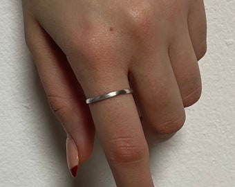 Silberring 2mm, glänzender Bandring