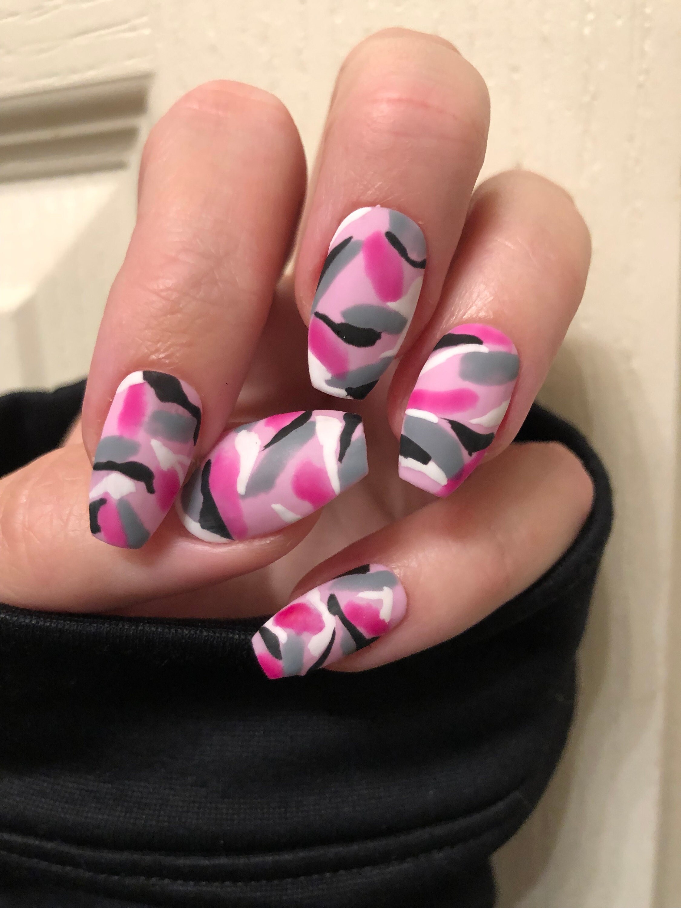Press on Nails Pink// Camo Nails // Press on Nails - Etsy