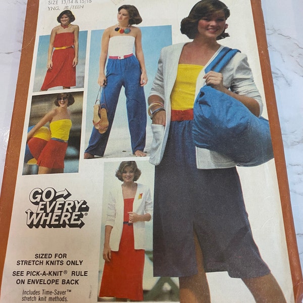 SALE Vintage Simplicity Sewing Pattern #9524