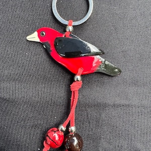 Hand-Painted Bird Keychain – Totumo Bark Art (Various Species)