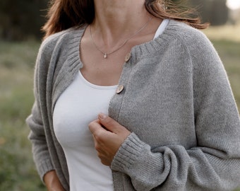 100%.Alpaka handgemachter Rundhalsausschnitt, Damen Alpaka-Strickjacke mit Knöpfen, Damen-Strickjacke, Alpaka weich, Basic-Strickjacke, Geschenke für Frauen