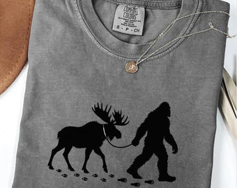 T-shirt met Bigfoot en eland | Sasquatch silhouet wandeldesign