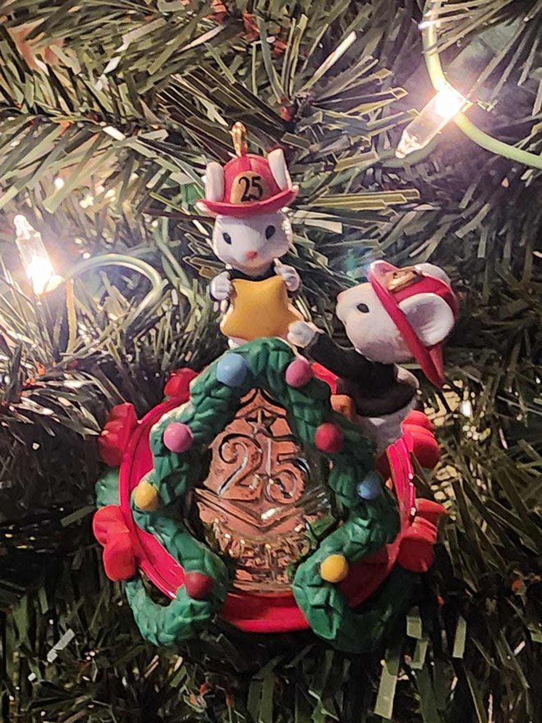 Enesco Firehouse Friends Mouse Ornament: 1992 Christmas Tree