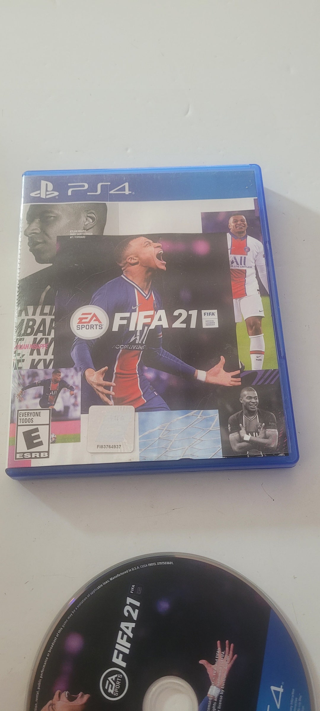 家庭用ゲームソフト PlayStation4 - FIFA 21 PS4 Amazon.com: FIFA 21 – PlayStation 4 & PlayStation 5