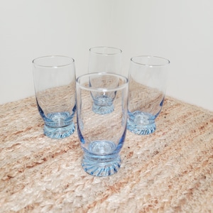 Set of 4 1960s Libbey Juice Glasses, Duz Detergent Blue Glass and Swirl Foot Design, Vintage Drinkware, Vintage Barware, Sustainable Decor