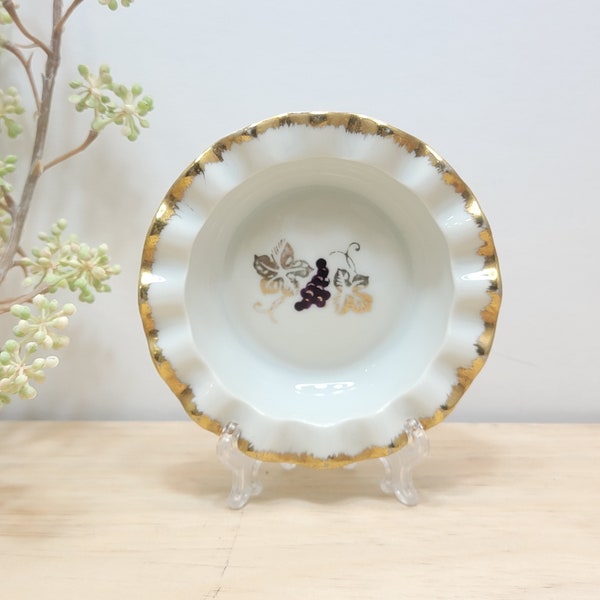 Vintage Small Porcelain Dish, Repurpose Ring Dish, Couples Ring Holder, Repurpose Vintage China, Vintage Home Décor, Vintage Vanity Décor