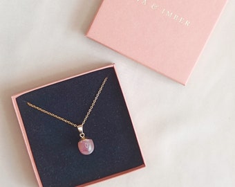 Ava&Imber - Collier Nia Purple Jade - Collier en acier inoxydable rose clair violet doré avec pendentif sphérique - Collier élégant pour femme