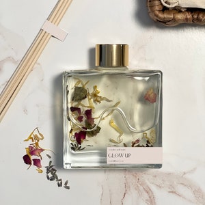 JASMINE + HONEYSUCKLE | 7oz Reed Diffuser | Luxury Home Decor | Wood Reeds