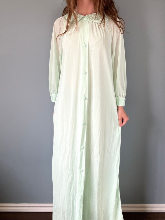 Vintage 70s Green Nightgown, 1970s Light Green Ni… - image 2