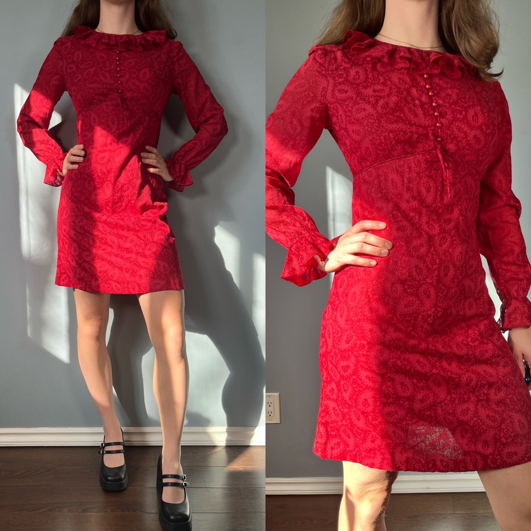 60’s Red Short Sleeve Fitted Dress by Miss Couture main image 0